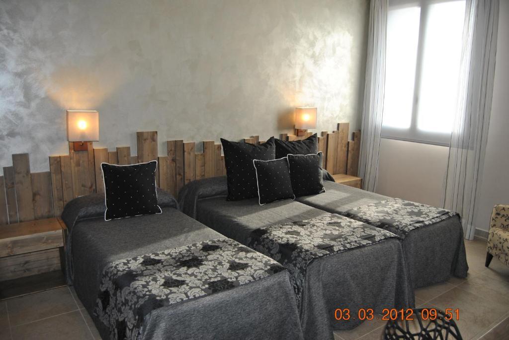 Hotel Santa Barbara à Sant Corneli Chambre photo